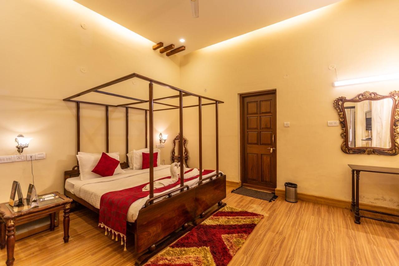 Kstdc Hotel Mayura Pine Top Nandi Hills Екстериор снимка