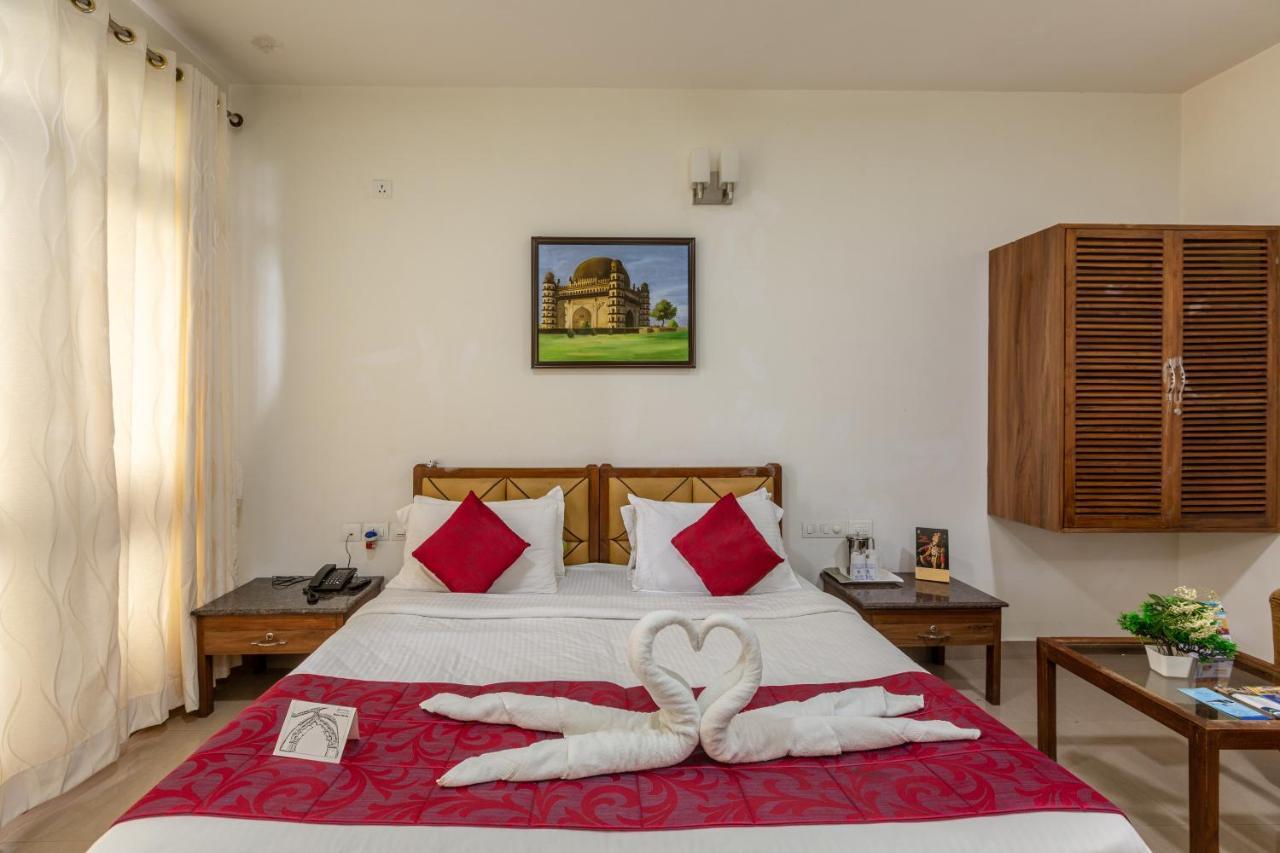 Kstdc Hotel Mayura Pine Top Nandi Hills Екстериор снимка