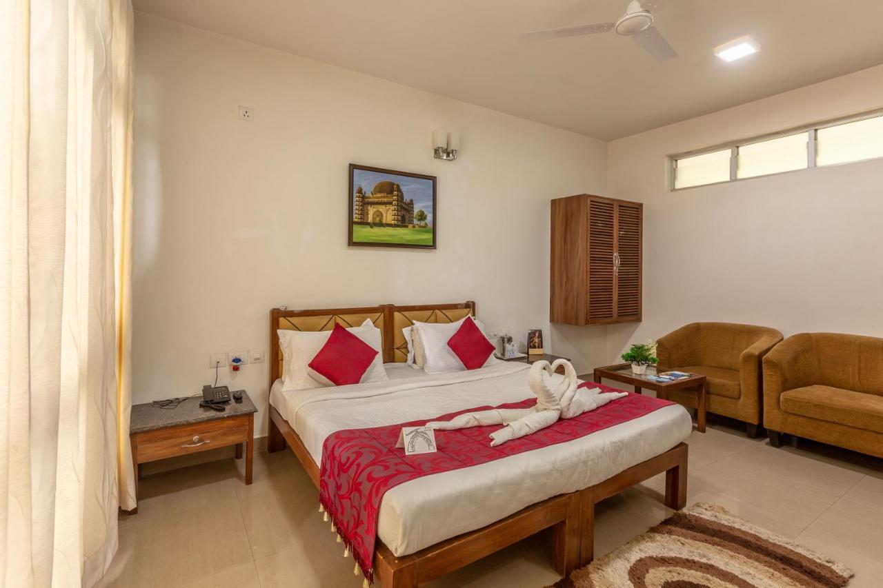 Kstdc Hotel Mayura Pine Top Nandi Hills Екстериор снимка