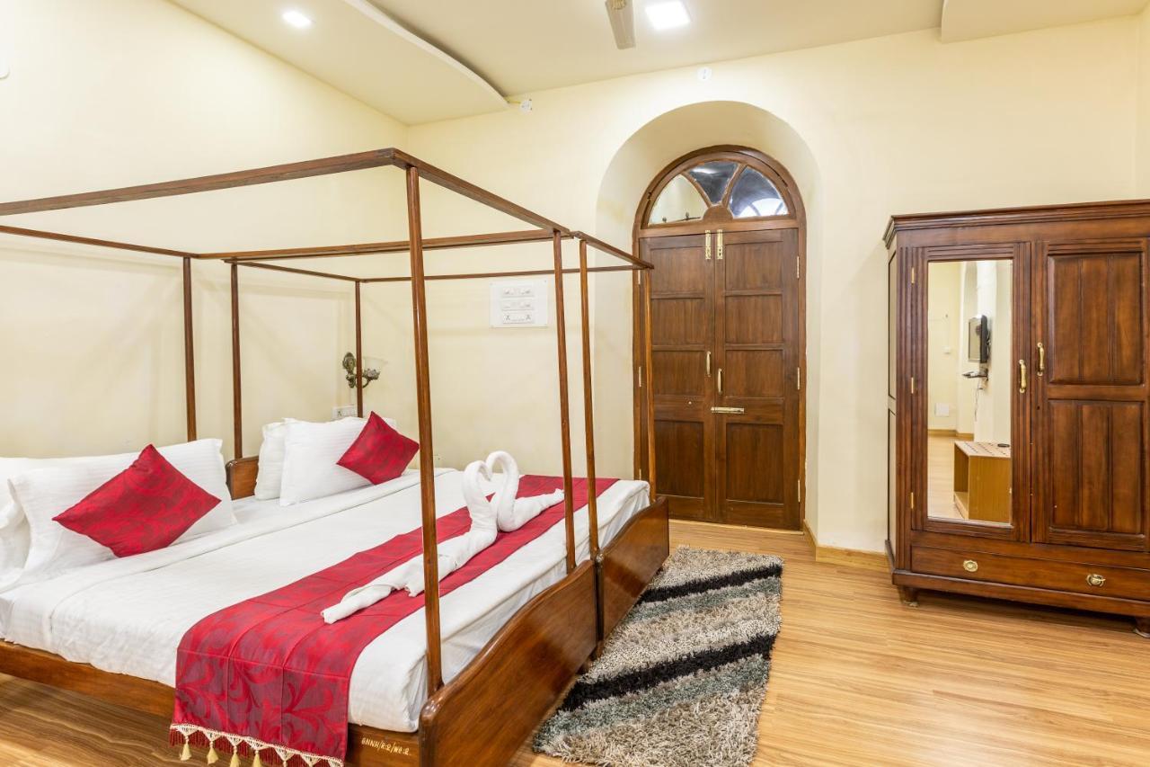 Kstdc Hotel Mayura Pine Top Nandi Hills Екстериор снимка