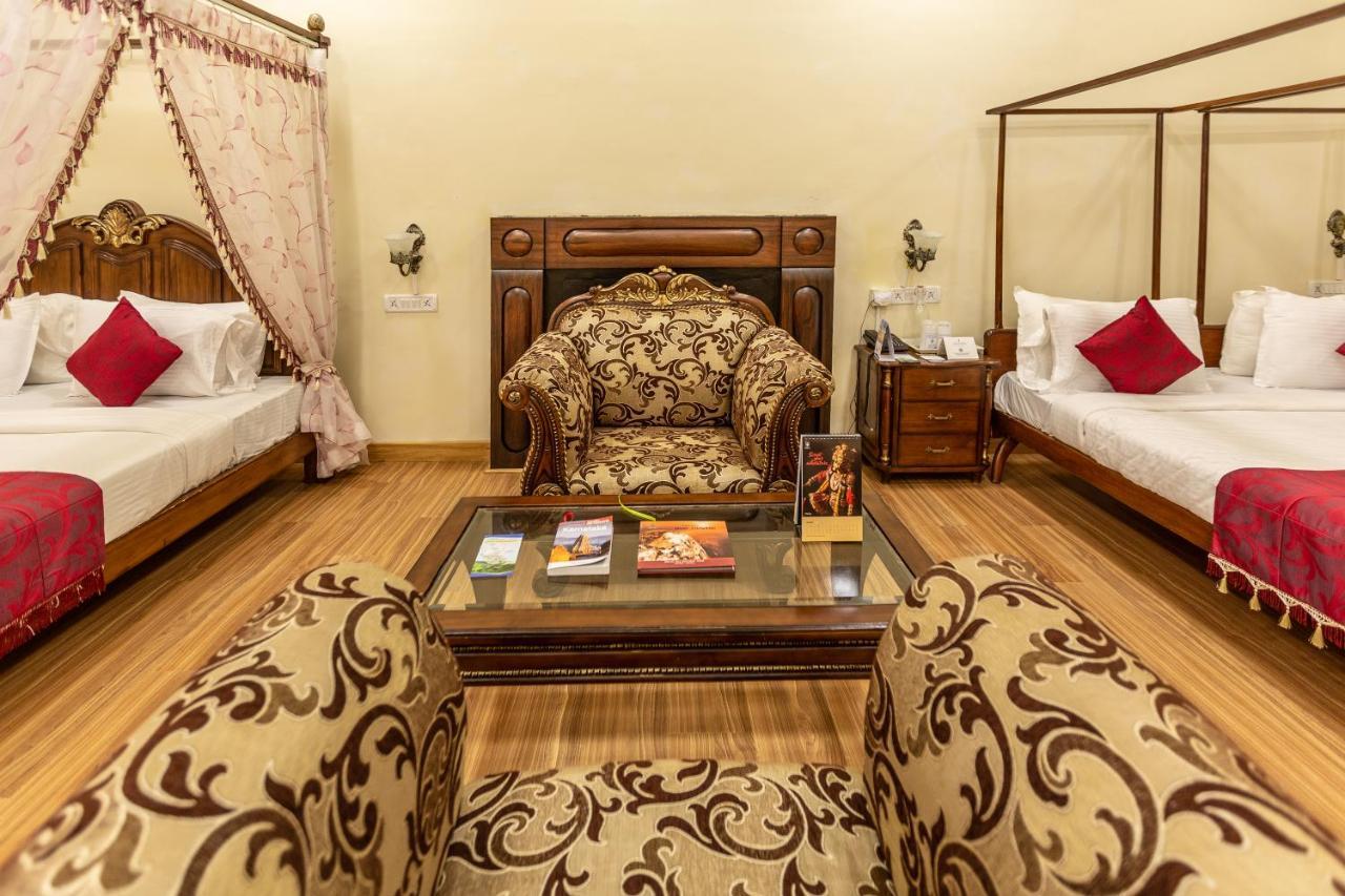 Kstdc Hotel Mayura Pine Top Nandi Hills Екстериор снимка