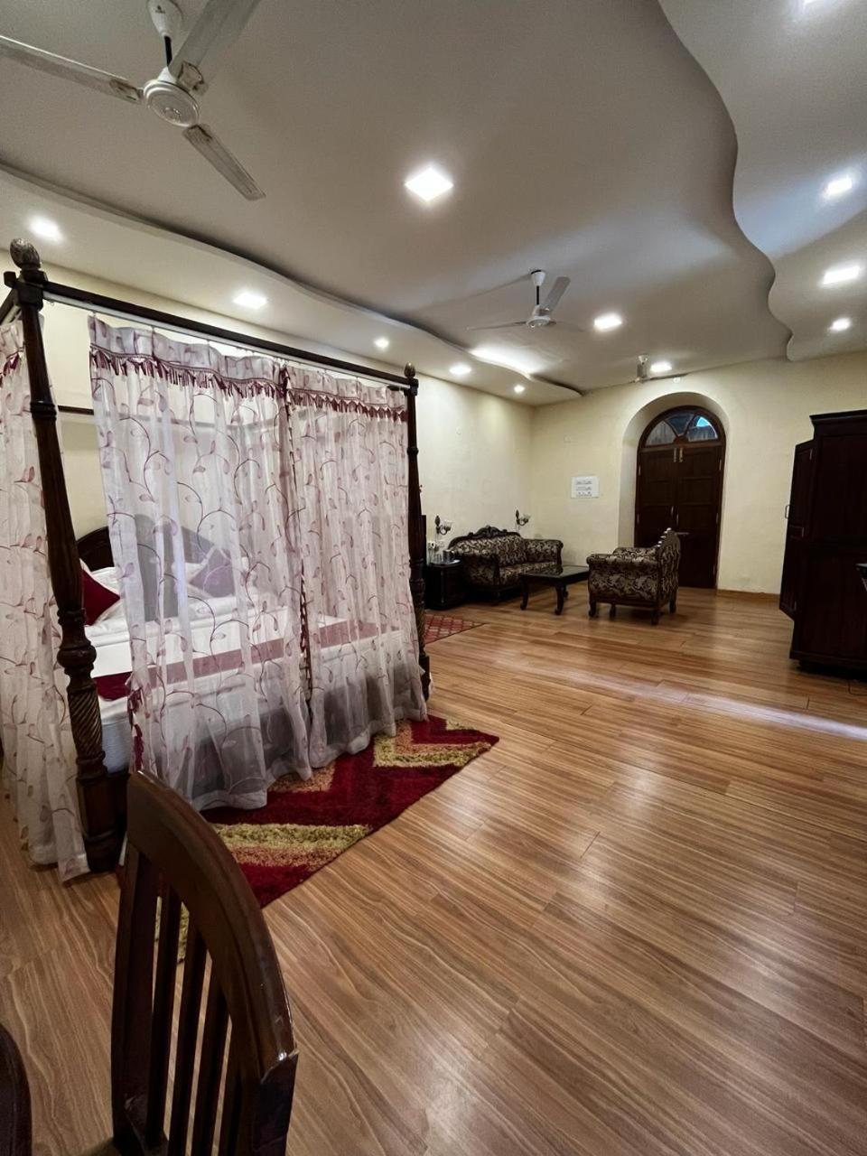 Kstdc Hotel Mayura Pine Top Nandi Hills Екстериор снимка
